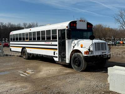 2004 International 3800