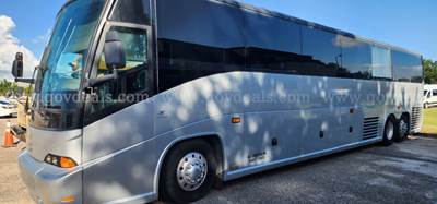 2007 Motor Coach Industries (MCI) J4500 Bus