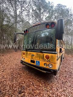 2001 Thomas Saf-T-Liner HD School Bus