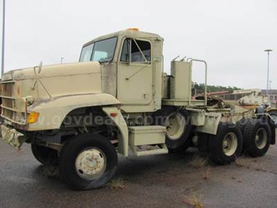 1993 Freightliner FLD120 Cab & Chassis Truck