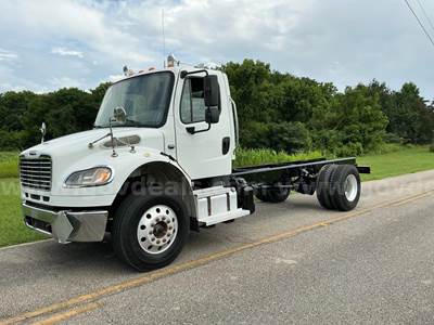 2014 Freightliner M2 106 Cummins Automatic (VIDEO ATTACHED)