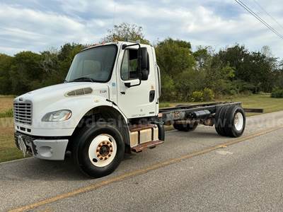 2012 Freightliner M2 106 Cummins 8.3 Automatic