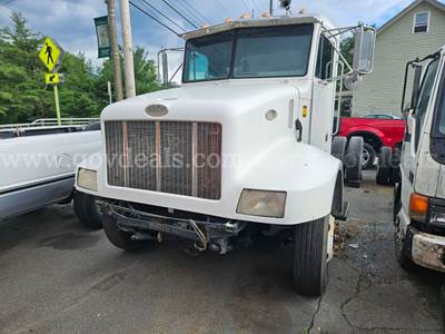 1998 Peterbilt 330 Cab & Chassis