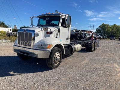 2015 Peterbilt 348 T/A Cab & Chassis