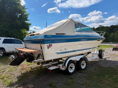 1987 Sea Ray 21 ft Cuddy Cabin Boat with Easy Load Trailer CLEAN TITLE Starts and Runs