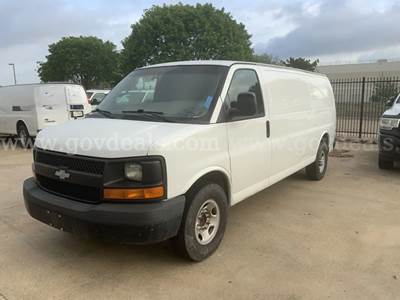 2016 Chevrolet Express 2500 Cargo Van