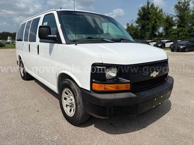 2010 Chevrolet Express Cargo Van V6 Spacious