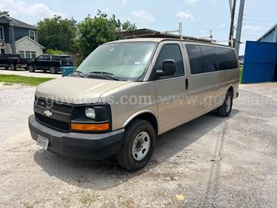 2008 Chevrolet Express LT 3500 Extended
