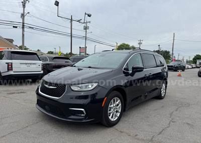 2022 Chrysler Pacifica Touring L