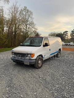 2006 Ford Econoline Cargo Van