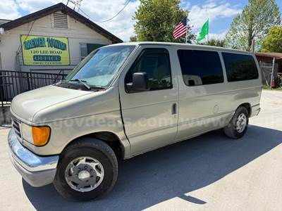 2005 Ford Econoline E-150 XLT