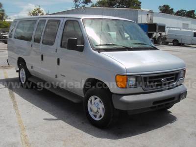 2006 Ford Econoline 14 Passenger!!!