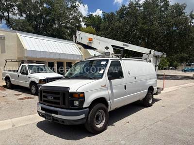 2011 Ford Econoline BUCKET TRUCK**BOOM