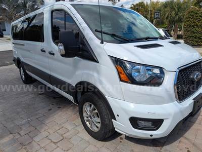 2024 Ford Transit 350 Wagon Low Roof XLT w/Sliding Pass. 148-in. WB no reserve
