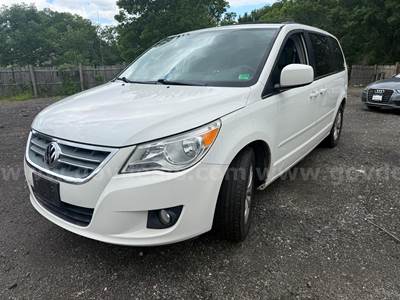2012 Volkswagen Routan