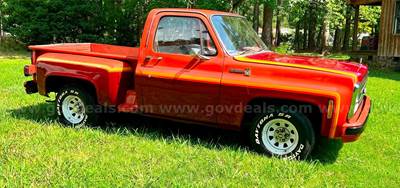 1980 Chevrolet Stepside Sport Pickup 136000 miles