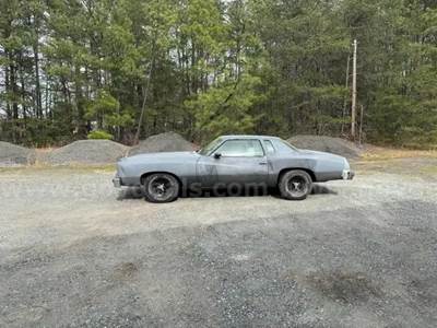 1976 CHEVROLET MONTE CARLO