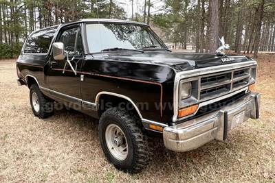 1987 Dodge Ramcharger 4x4 – 360 V8 – Solid Truck – Runs Strong – NO RESERVE