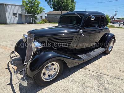 1933 Ford Coupe 5-Window - Fully Restored