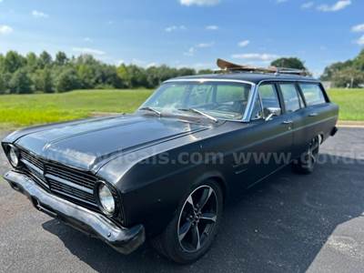 1967 FORD STATION WAGON - SURF CHASER EDITION