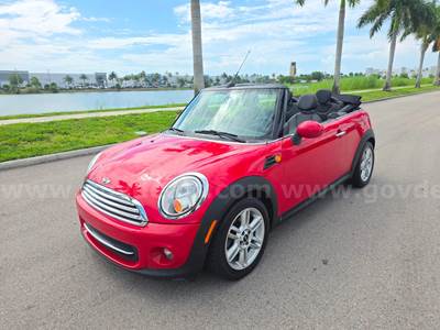 MINI COOPER 2D CONVERTIBLE