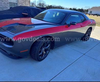 2015 Dodge Challenger SXT