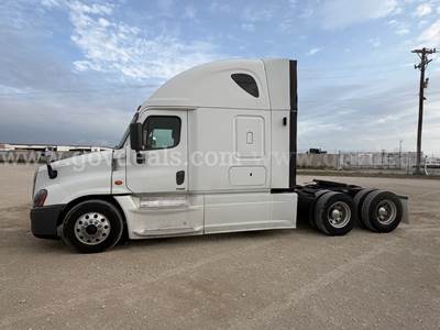 2016 Freightliner Cascadia 125