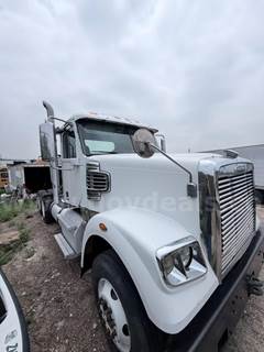 2013 Freightliner Coronado 122