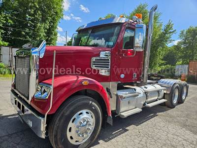 2014 Freightliner Coronado SD