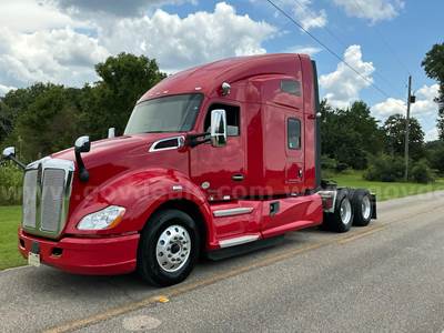 2020 Kenworth T680 Raised Roof Sleeper ( Video Attached)