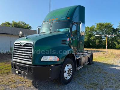 2017 Mack CXU600 Runs and Drives Great