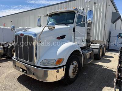 2014 Peterbilt 384 T/A Day Cab Truck Tractor *Inoperable*
