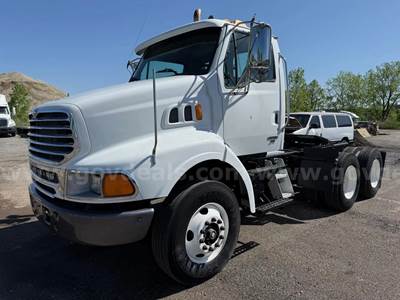 2004 Sterling LT9500 T/A Truck Tractor