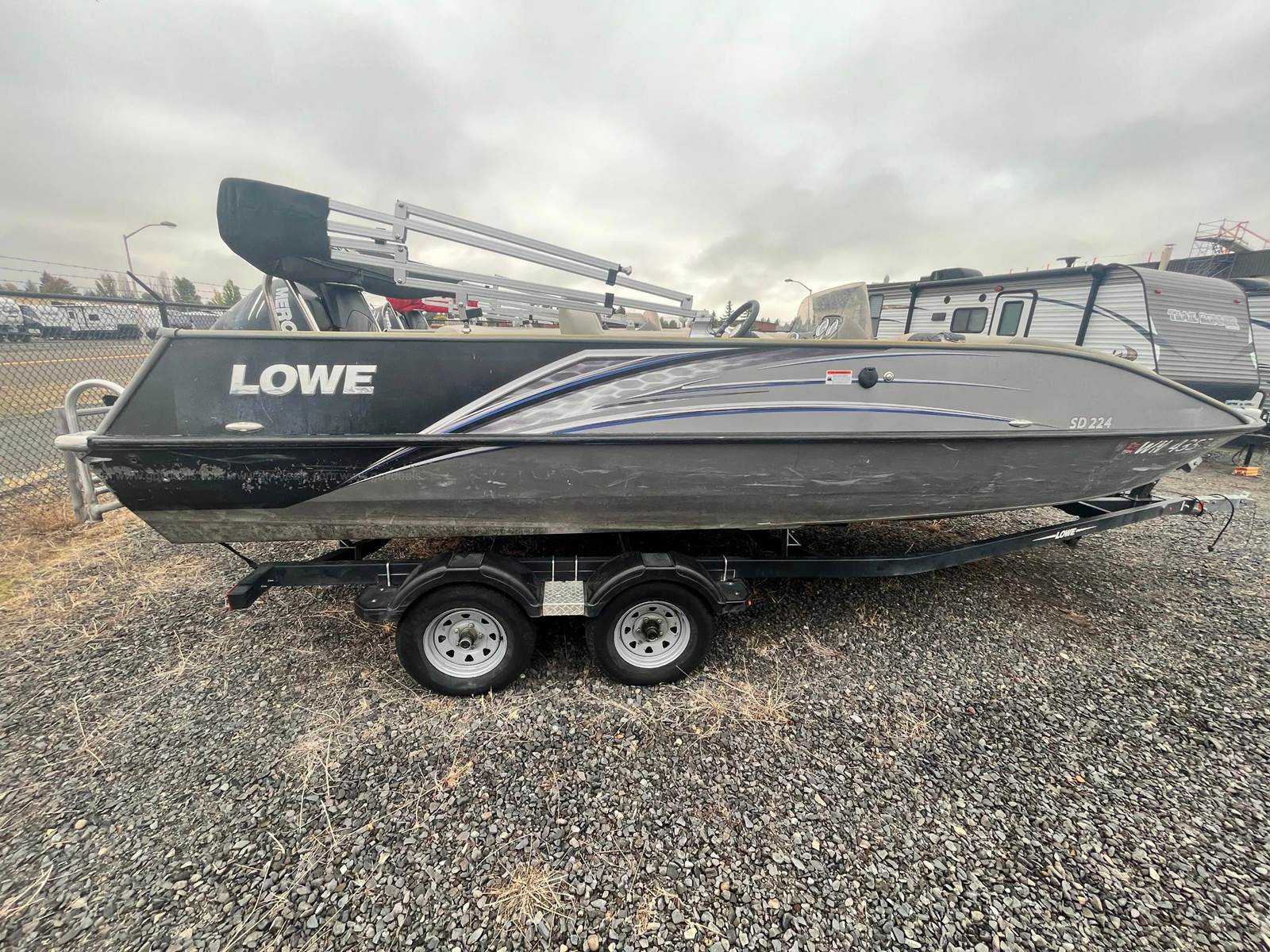 2017 Lowe SD224 Deck Boat with Trailer For Sale Fairchild, WA 23572