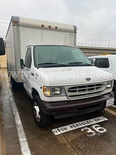 2002 E350 5.4 Engine  only 26k miles liftgate inoperable  one fuel injector #7need replace had a tune up one month ago