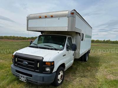 2009 Ford Econoline E-450 SD Utility Van