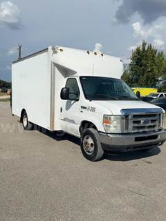 2011 Ford E-350 Super Duty Cutaway Box Truck 5.4L V8 SOHC 16V w/ Tommy Gate Liftgate – 109,955 Miles