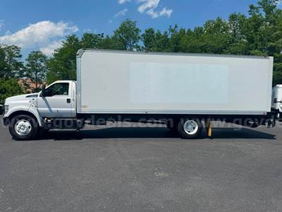 2016 FORD F650 26 BOX TRUCK