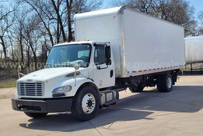 2014 Freightliner M2 106 S/A Demountable Box Truck