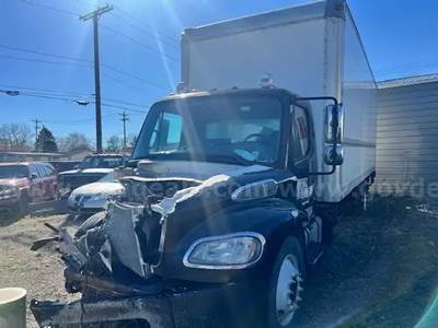 2011 Freightliner M2 106