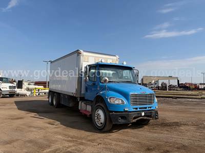 2005 Freightliner M2 106 T/A Box Truck
