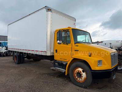 1997 FREIGHTLINER FL70 VAN BOX BODY