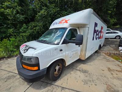 2018 GMC Savana 16ft Box Truck