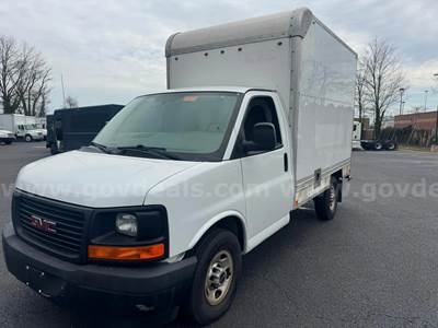 2017 GMC SAVANA 3500 10 BOX TRUCK