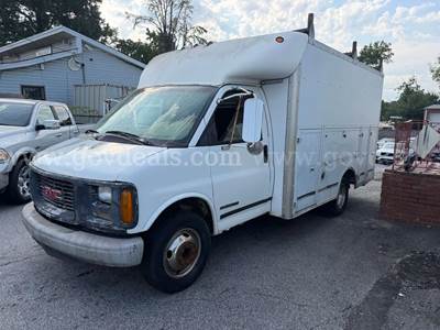 1999 GMC Savana 3500 Box Truck