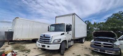 2017 Hino 268 S/A Box Truck