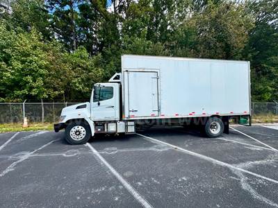 2018 Hino Box Truck