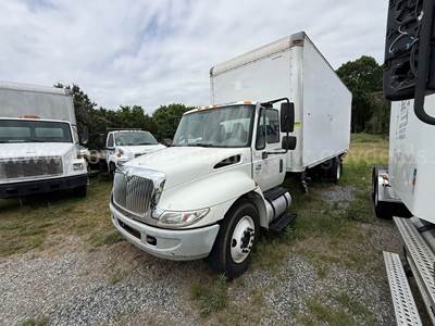 2005 International 4300 SBA S/A Box Truck -Inoperable