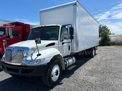 2018 International DuraStar 4300