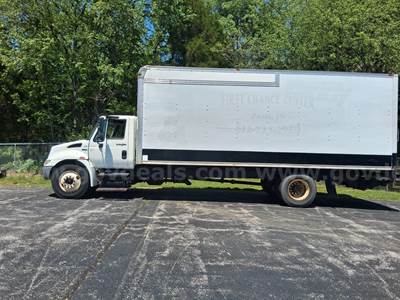 2012 International DuraStar 4300 Box Truck